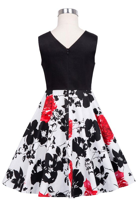 Rochie Karina alba cu flori negre si rosii 5114