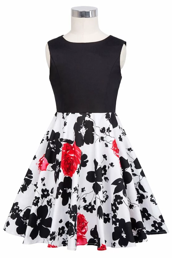 Rochie Karina alba cu flori negre si rosii 5117