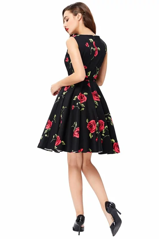 Rochie retro Margareta neagra cu trandafiri 4007