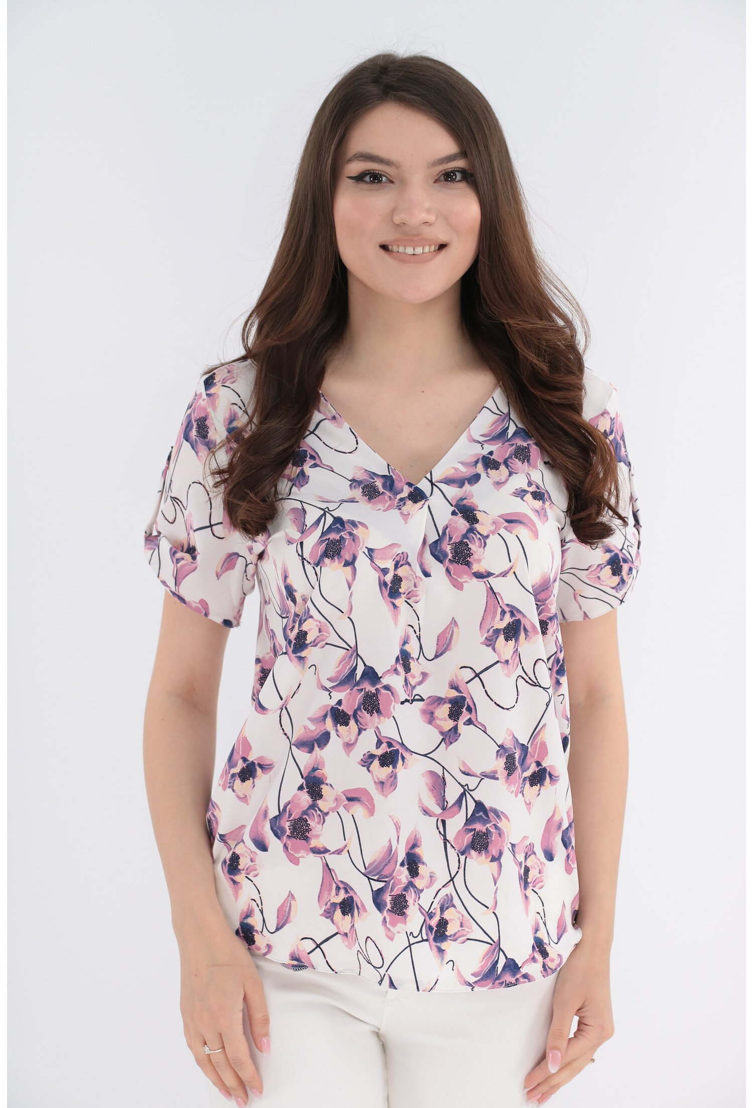 Bluza alba cu print floral lila