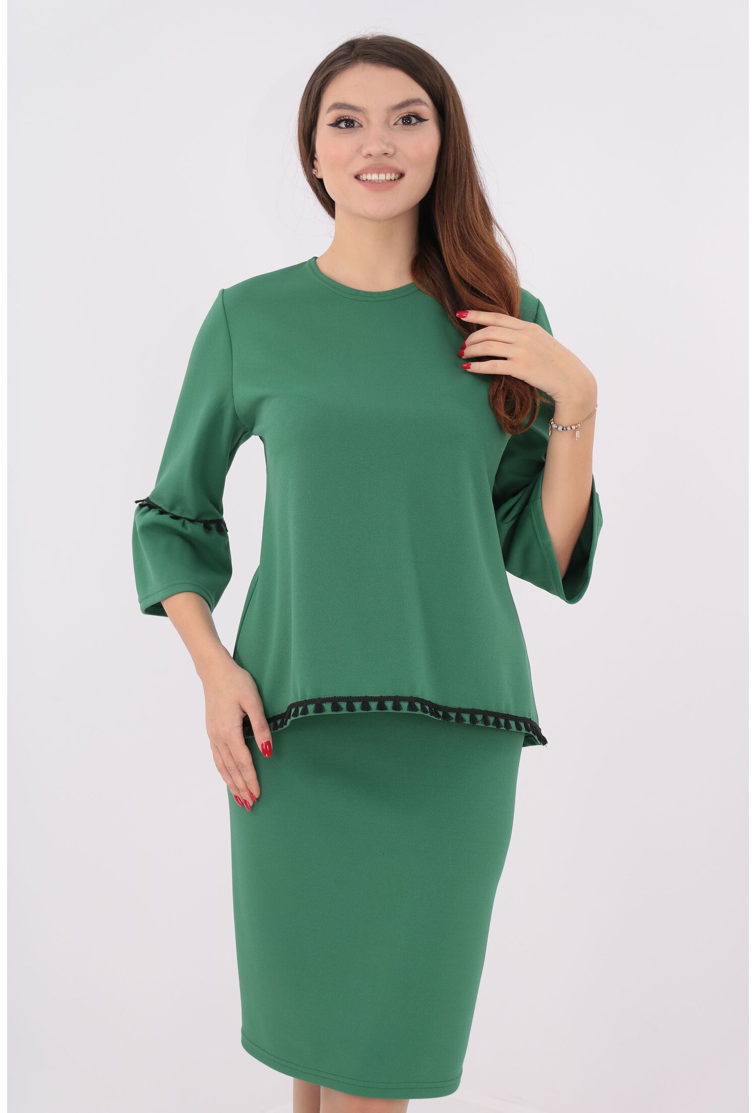 Costum verde bluza si fusta