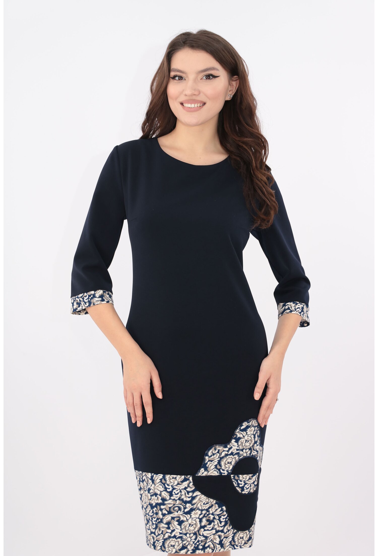 Rochie bleumarin cu tiv floral crem si floare maxi