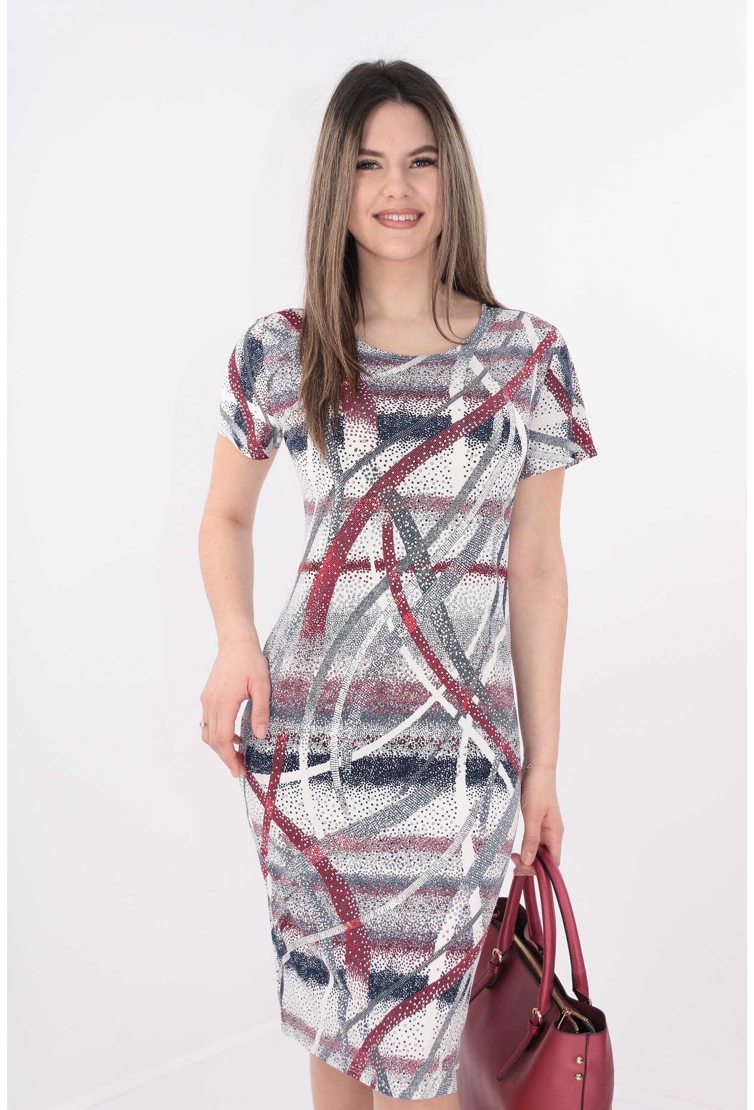 Rochie dreapta cu buline mici si print geometric bordo