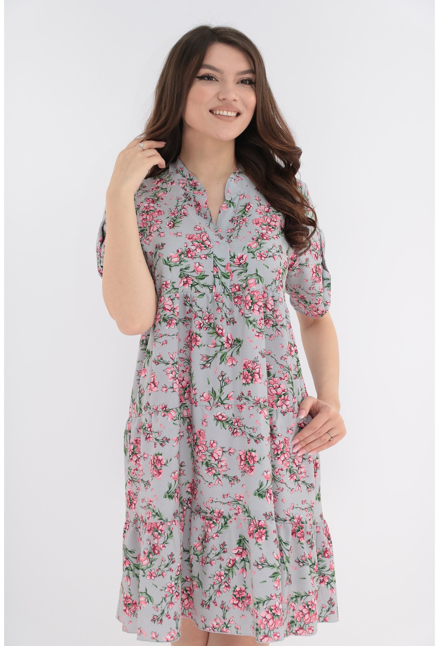 Rochie gri cu print floral roz si volane