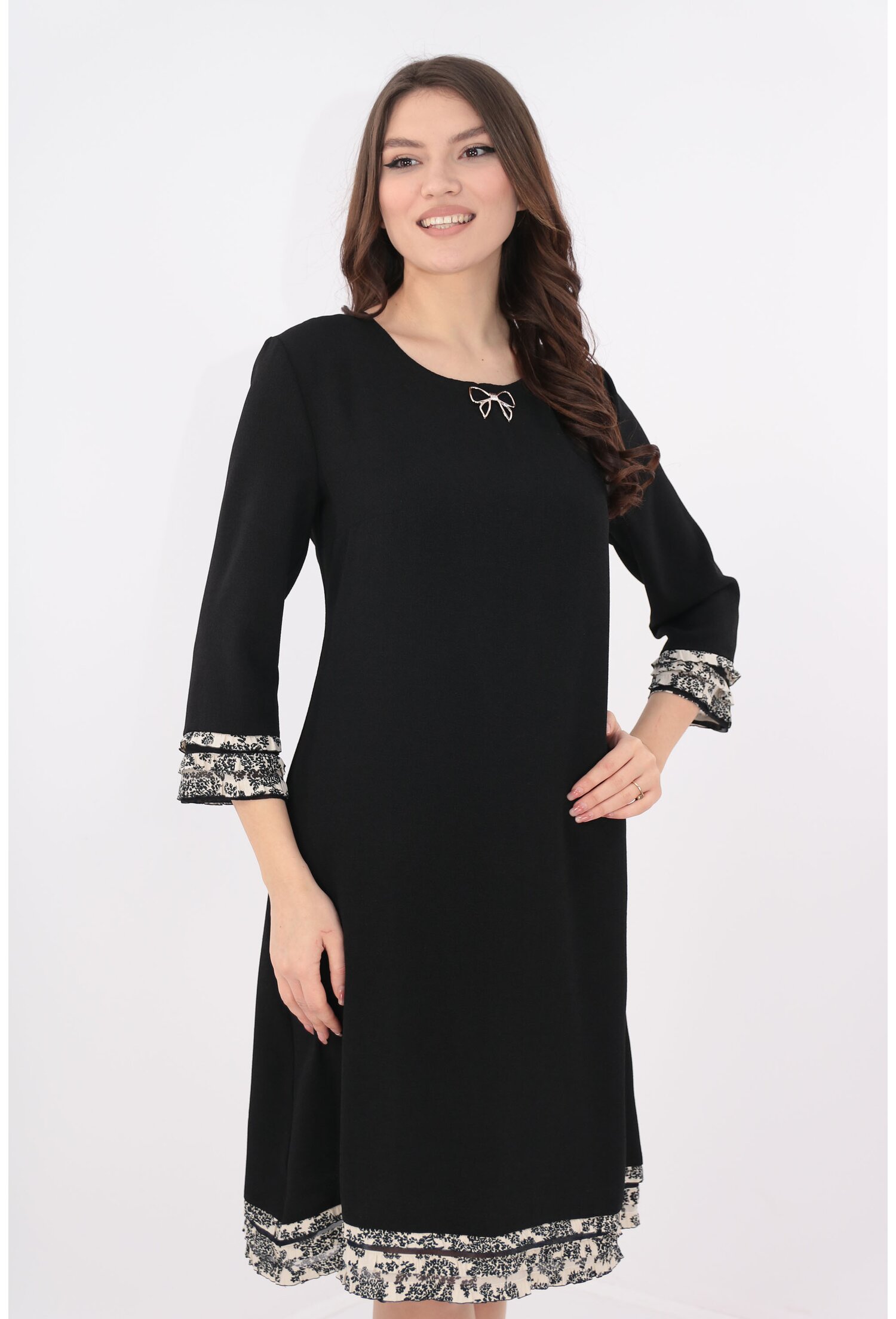 Rochie lejera neagra cu volane ivory
