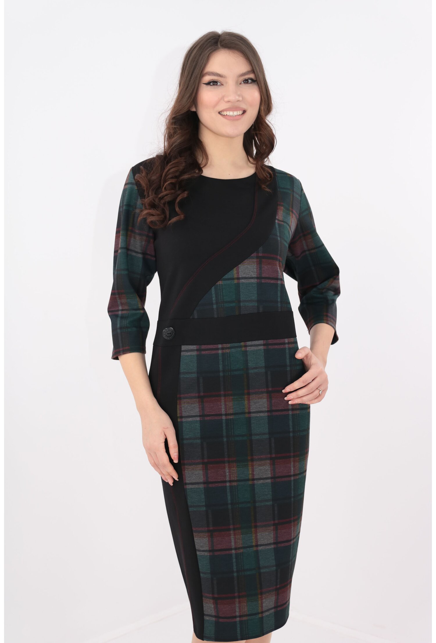 Rochie neagra cu print in carouri bordo-verzi