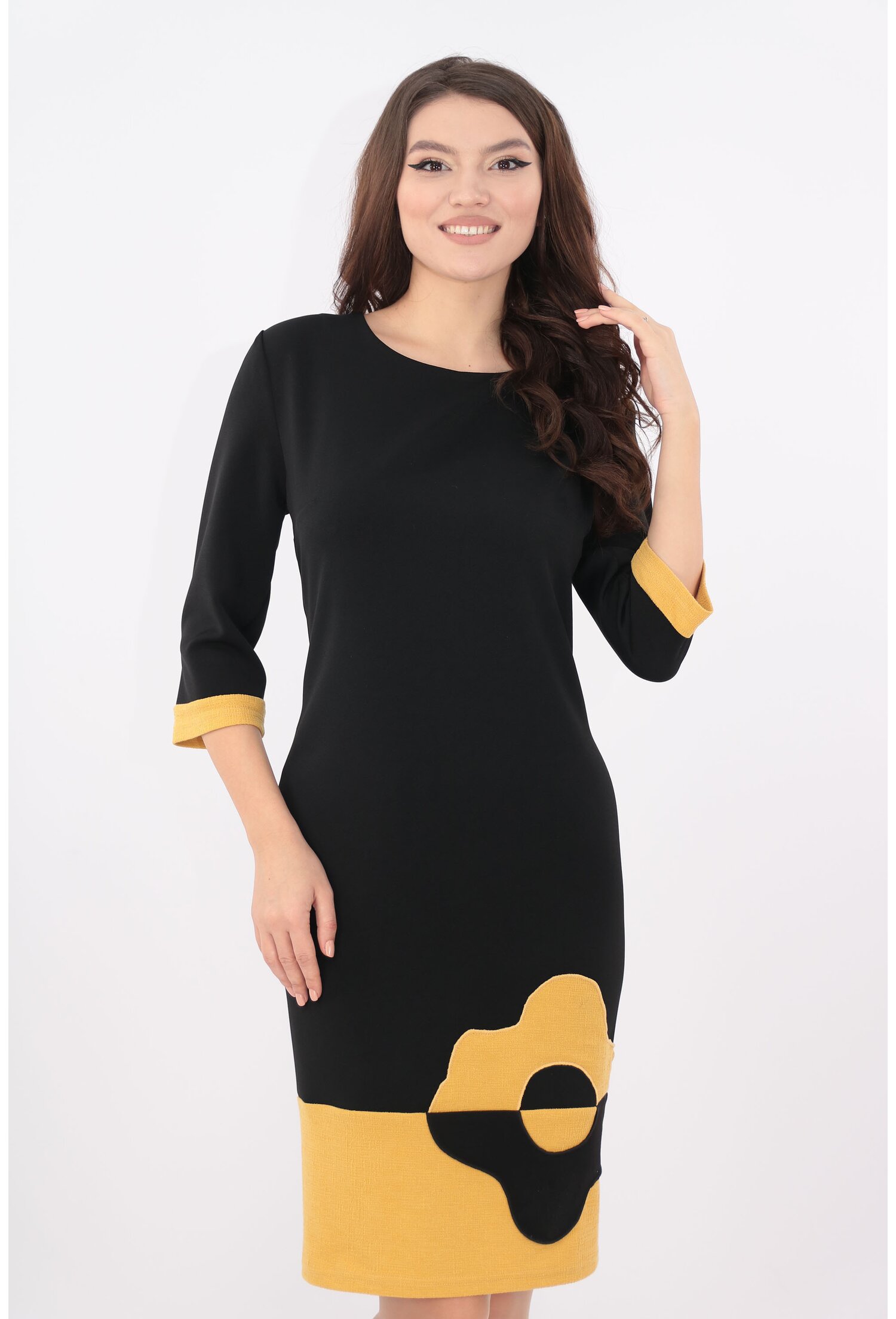 Rochie neagra cu tiv mustar si floare maxi