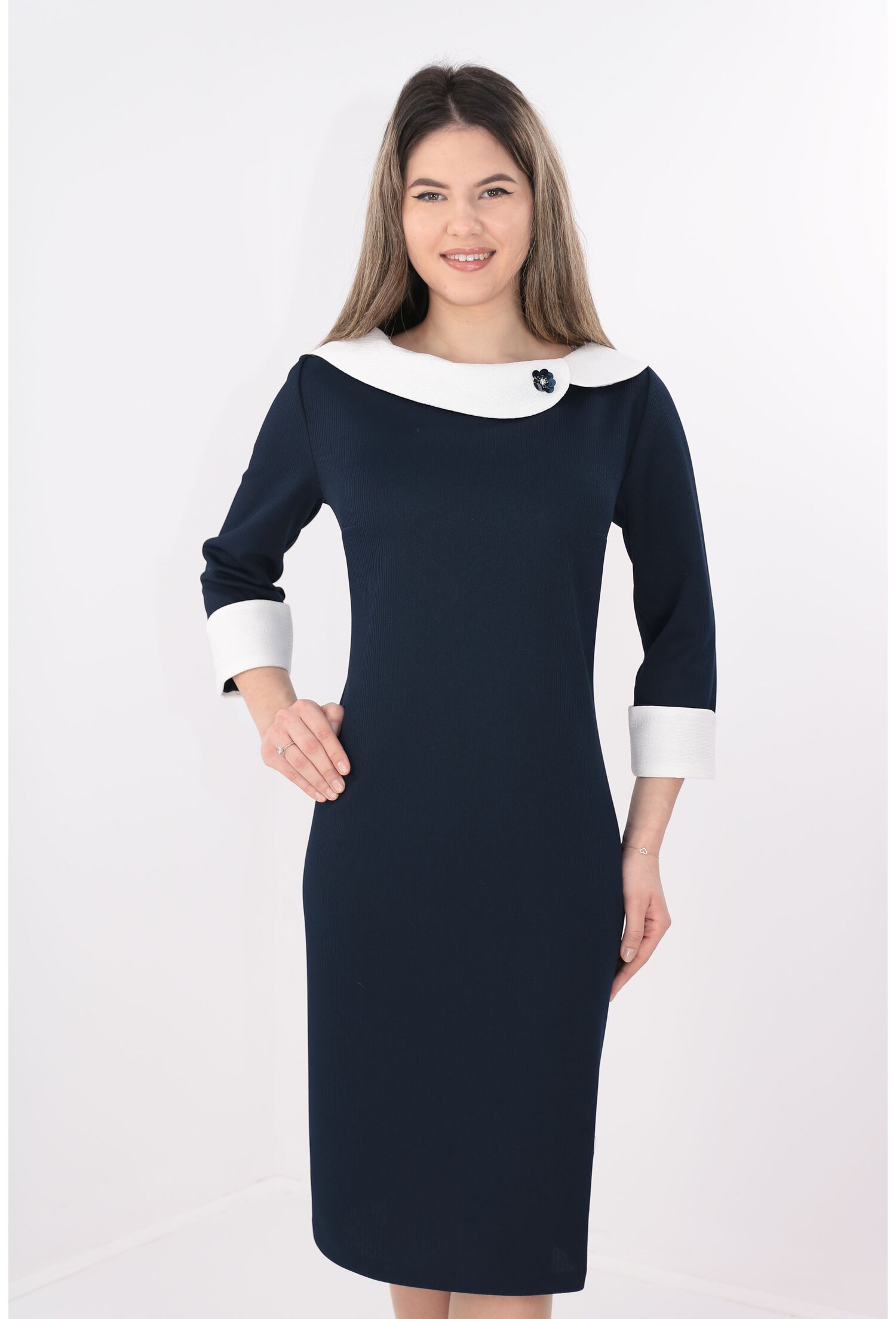Rochie office bleumarin cu guler si mansete albe